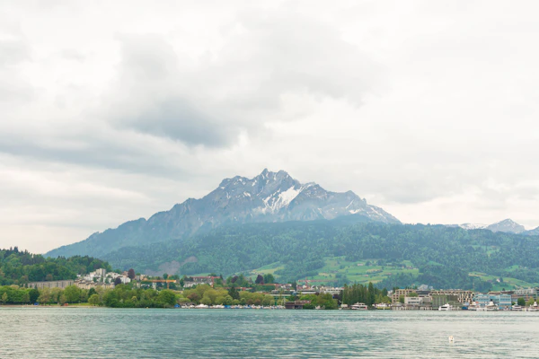 Suisse · Lac des Quatre-Cantons et Pilate